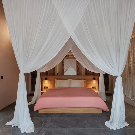 Villa Tenease